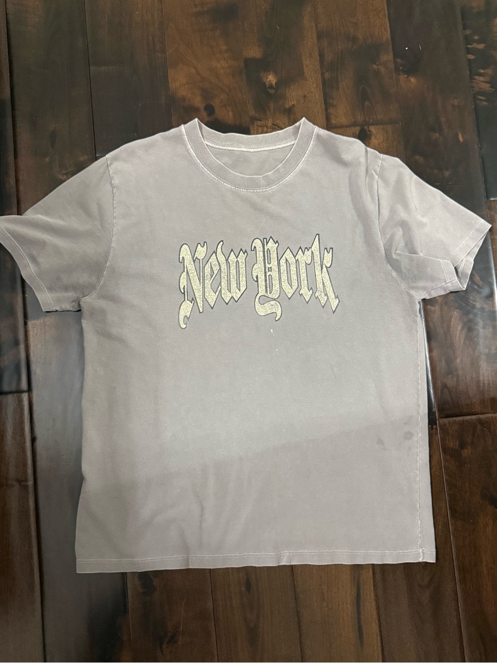 Brandy Melville Light Gray New York Gothic Graphic Tee